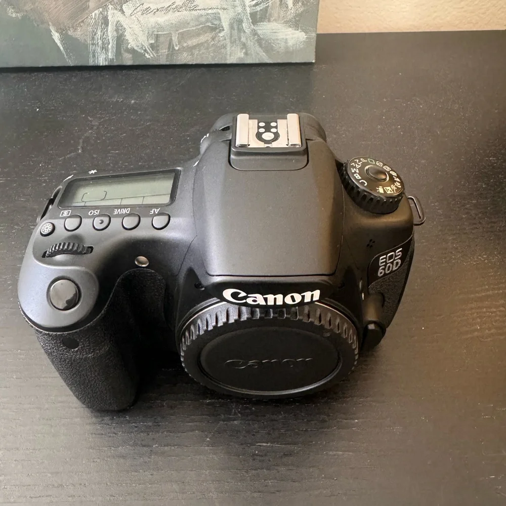 ❤️ EUC Canon 60d w/18-200mm lens